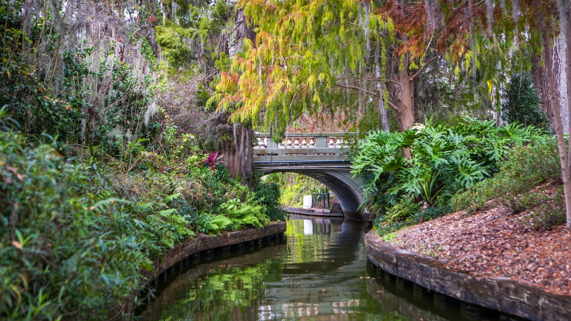 Canal que deu a fama de Little Veneza a Winter Park